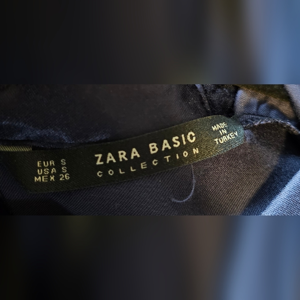 Zara Basic Collection Women's Satin Hidden Button… - image 5